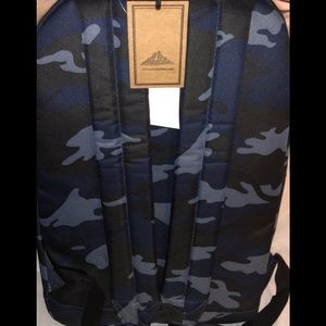 NWT Blue camo Steve Madden backpack